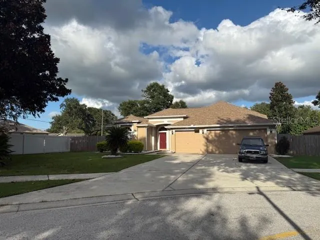 $479,000 | 2601 Villa Drive, Valrico, FL 33596