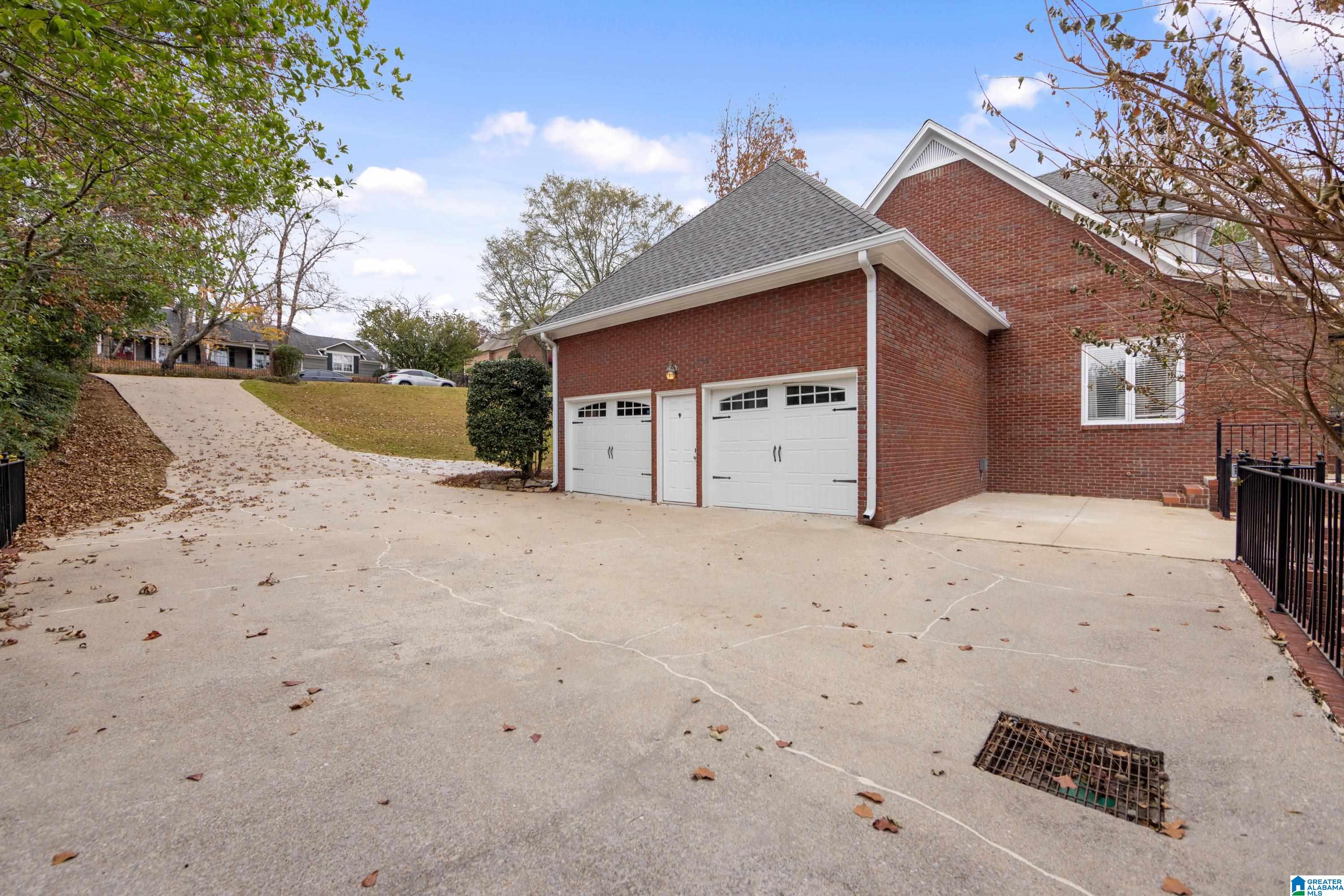 3557 Rockhill Road Birmingham, AL 35223 - Photo 4 of 58