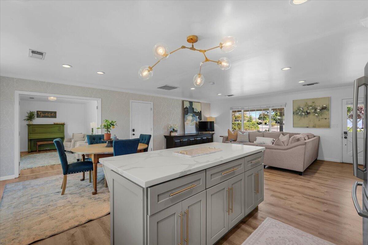 11550 Ridgewood Road Redding, CA 96003 - Photo 11 of 33 Cook without leaving family time