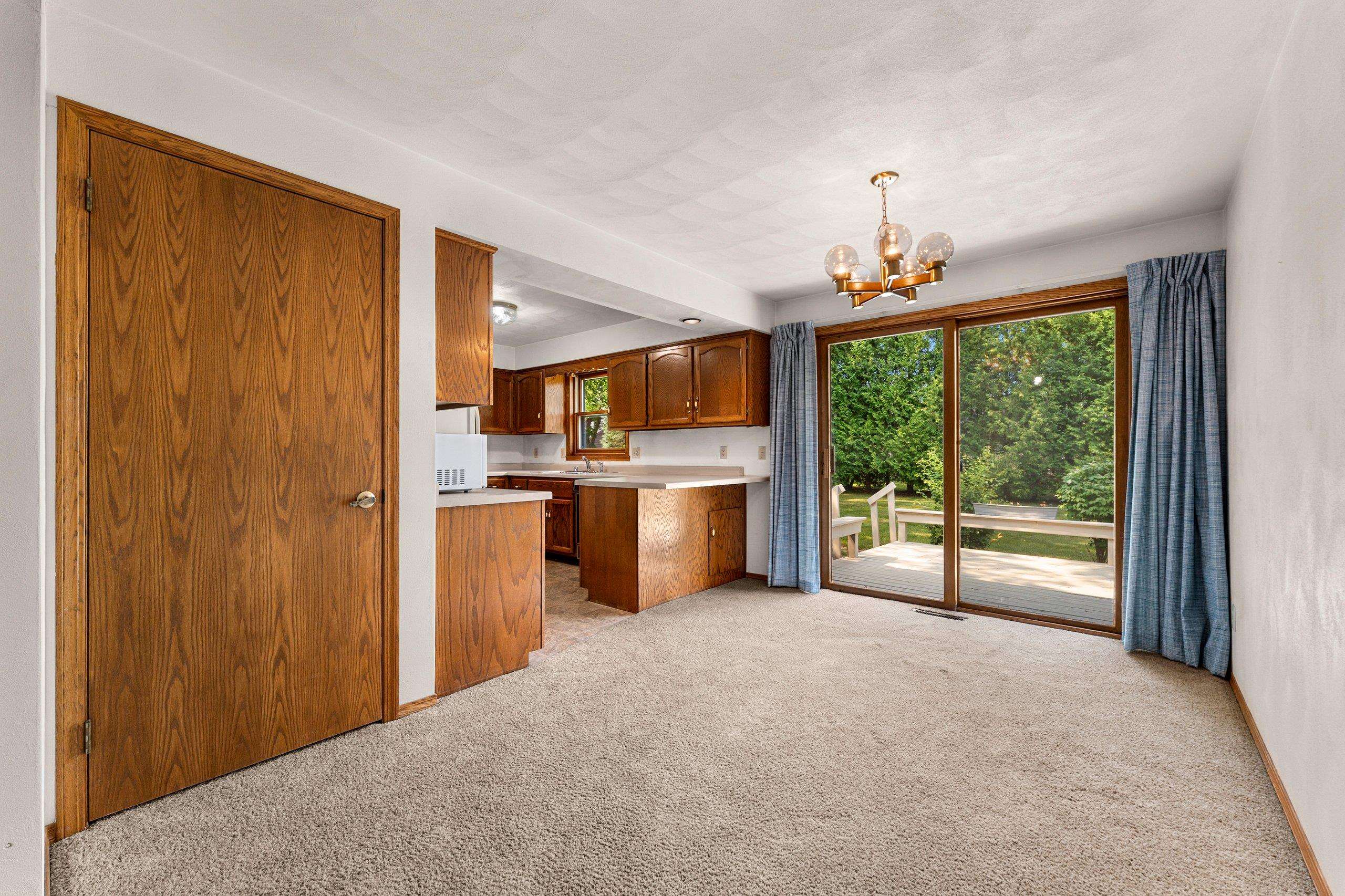 4718 Periwinkle Court Appleton, WI 54914 - Photo 10 of 49 Gallery Image 10