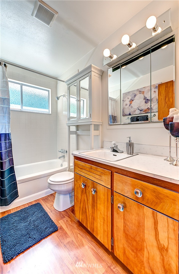 14519 Southeast 114th Place Renton, WA 98059 - Photo 16 of 25