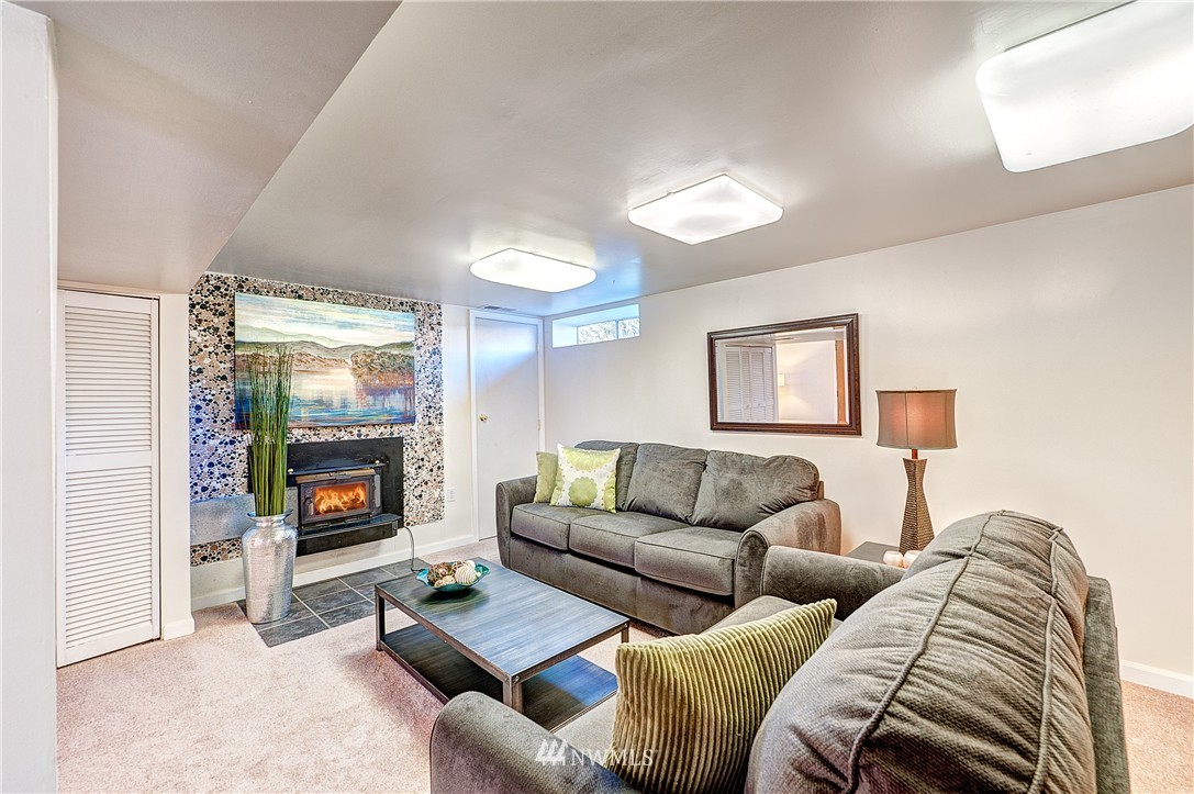 14519 Southeast 114th Place Renton, WA 98059 - Photo 18 of 25