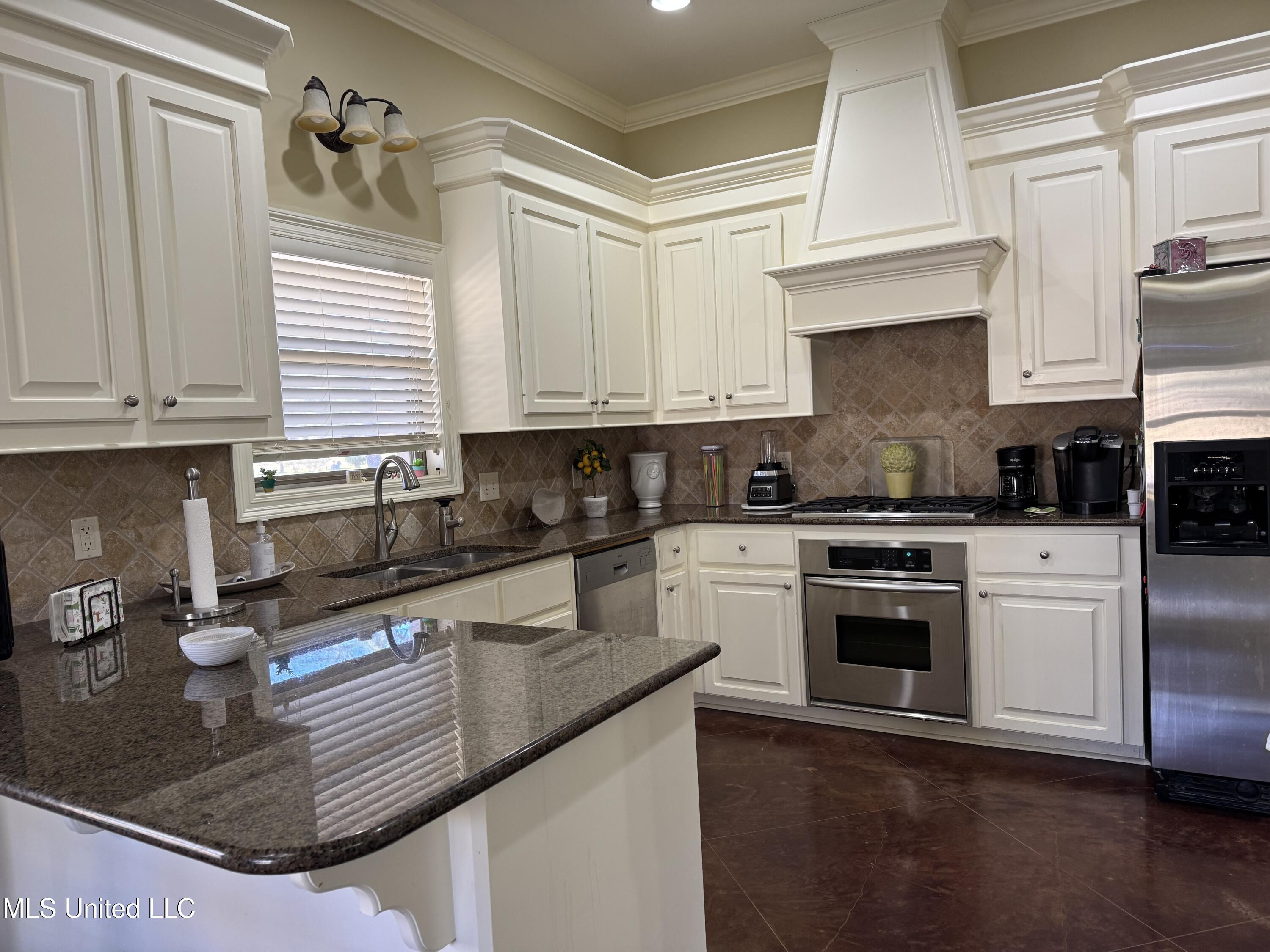 1225 Noble Drive Edwards, MS 39066 - Photo 4 of 27 IMG_7919