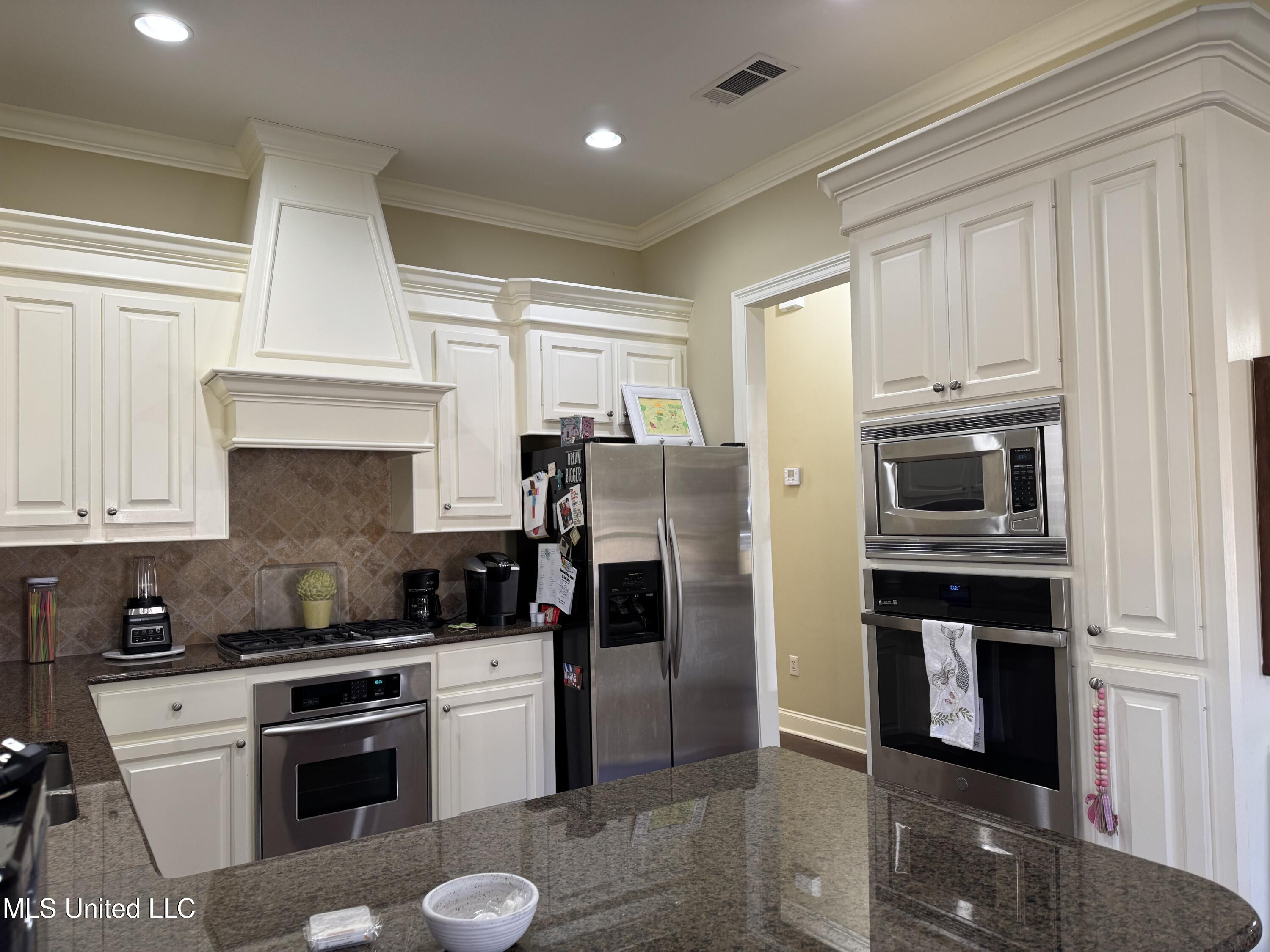 1225 Noble Drive Edwards, MS 39066 - Photo 5 of 27 IMG_7920