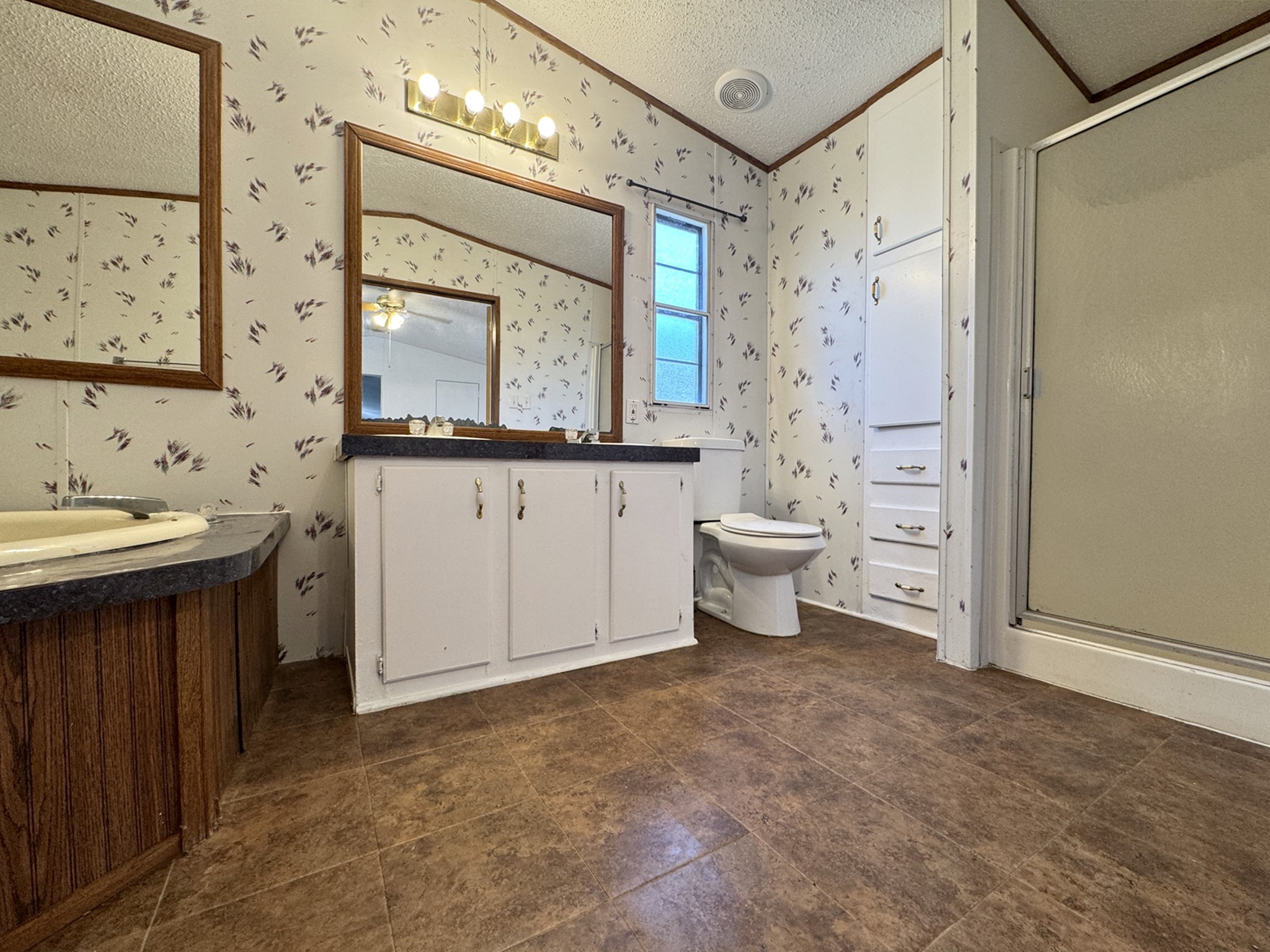 2478 Hintz Road Sealy, TX 77474 - Photo 9 of 13 Gallery Image 9