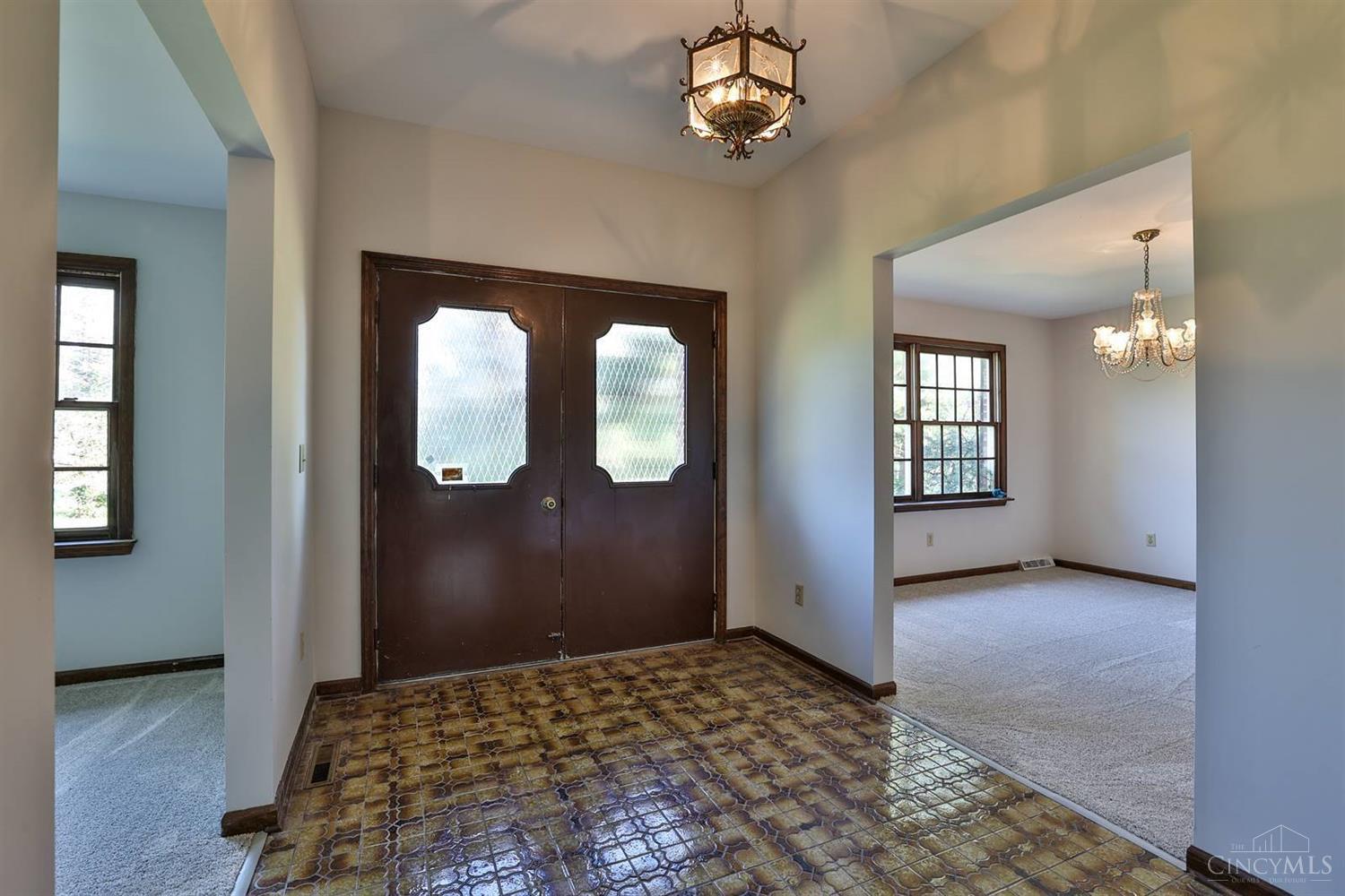 5965 Todhunter Road Monroe, OH 45044 - Photo 4 of 39 Gallery Image 4