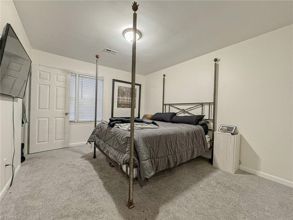 1445 Bailey Circle High Point, NC 27262 - Photo 6 of 11
