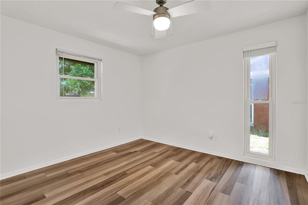 980 5th Avenue Northeast Largo, FL 33770 - Photo 13 of 22