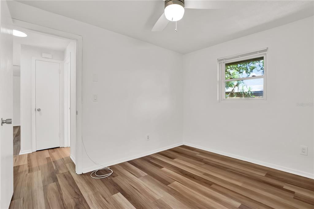 980 5th Avenue Northeast Largo, FL 33770 - Photo 14 of 22