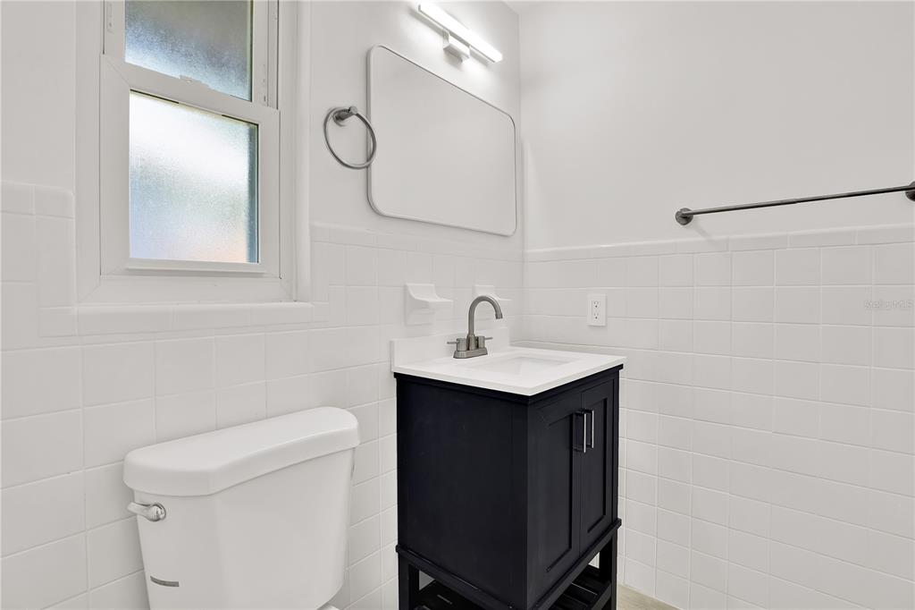 980 5th Avenue Northeast Largo, FL 33770 - Photo 15 of 22