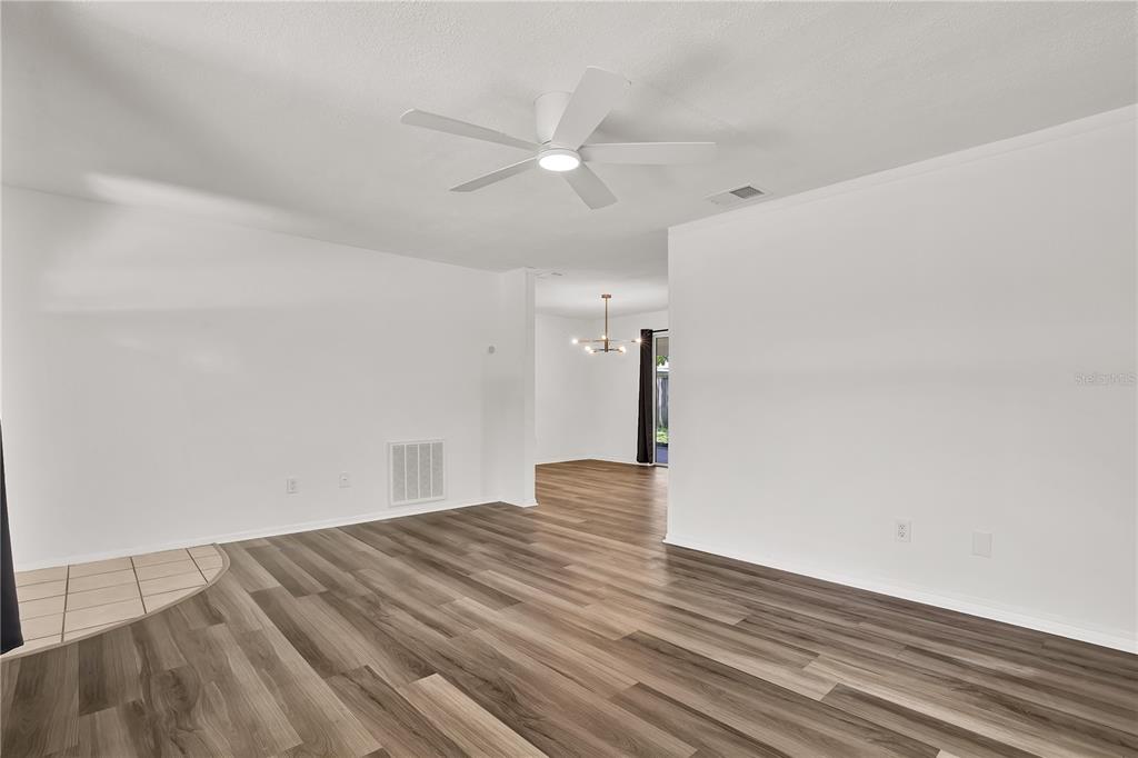 980 5th Avenue Northeast Largo, FL 33770 - Photo 3 of 22