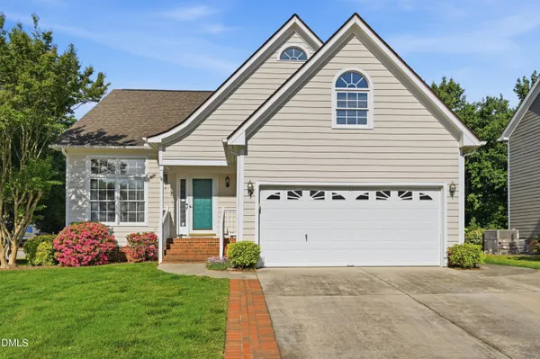 $549,900 | 6801 Lynnoak Drive, Raleigh, NC 27613