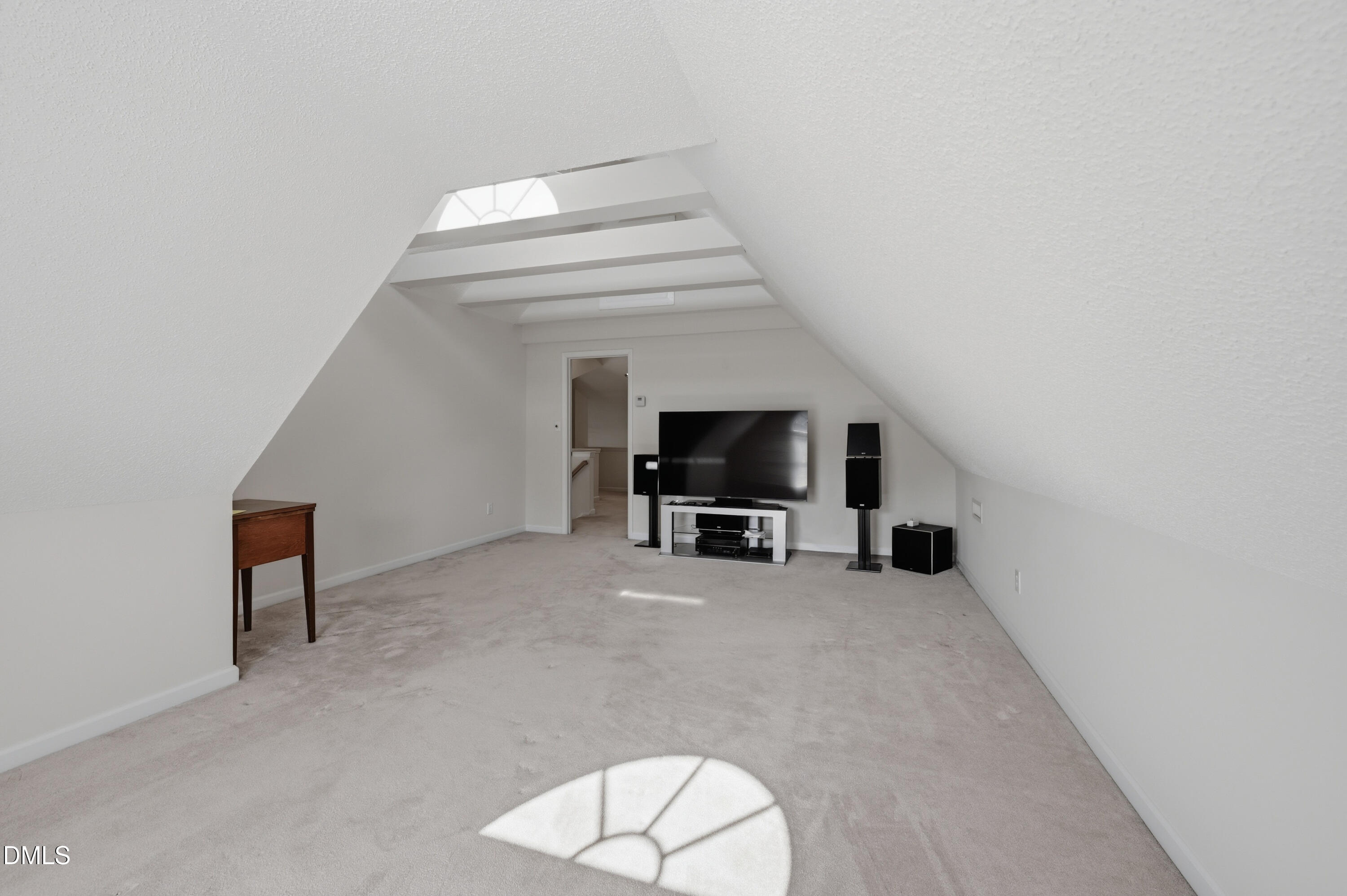 6801 Lynnoak Drive Raleigh, NC 27613 - Photo 22 of 30 107 (1)