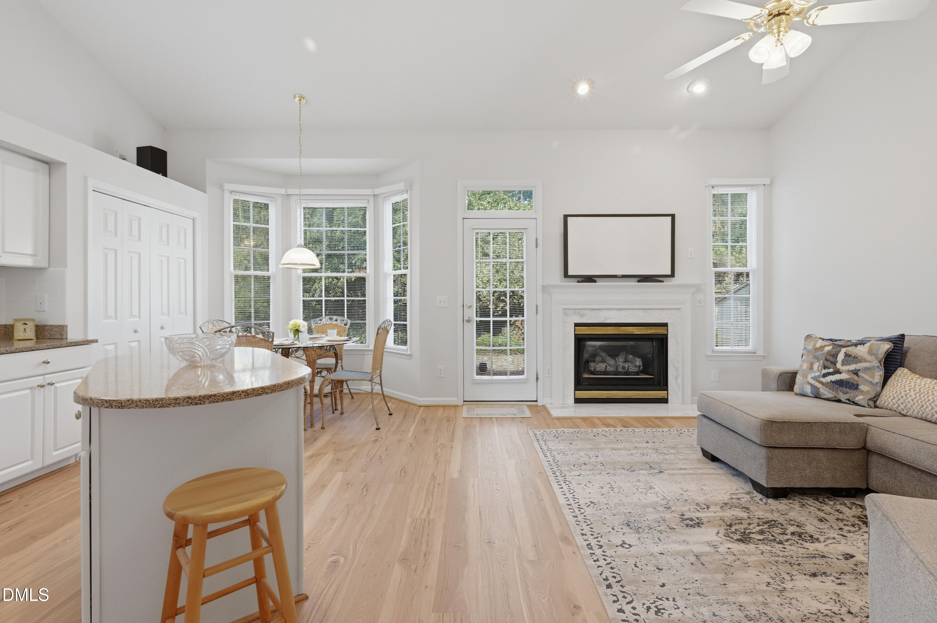 6801 Lynnoak Drive Raleigh, NC 27613 - Photo 9 of 30 042 (1)