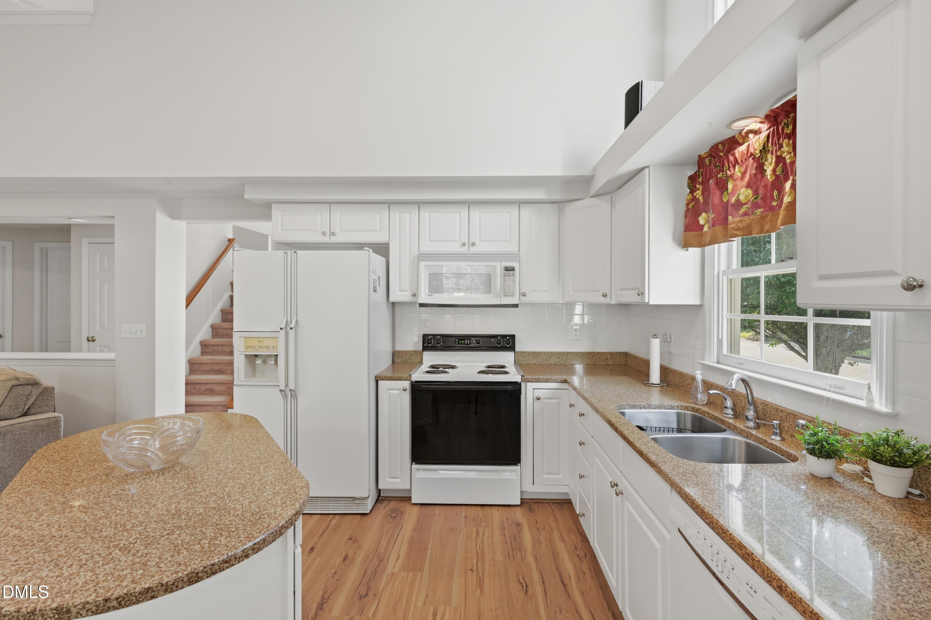 6801 Lynnoak Drive Raleigh, NC 27613 - Photo 10 of 30 067 (1)