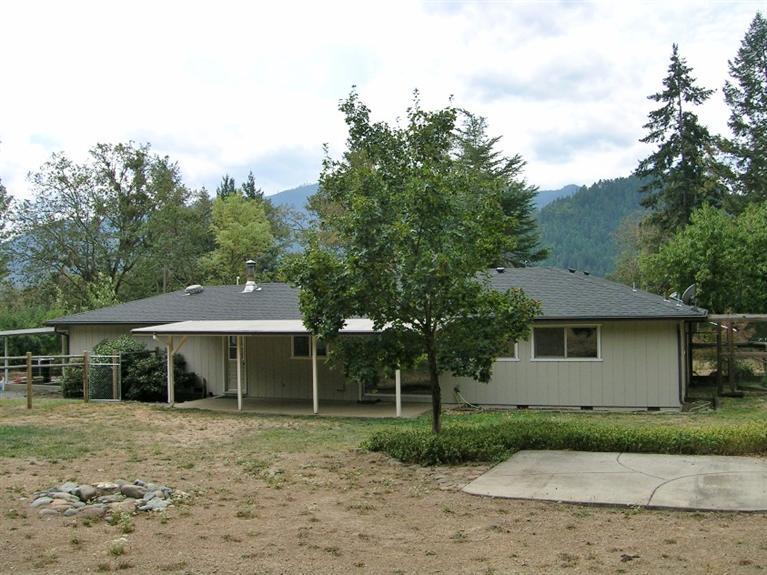 8900 North Applegate Road Grants Pass, OR 97527 - Photo 24 of 31 Additional Photo