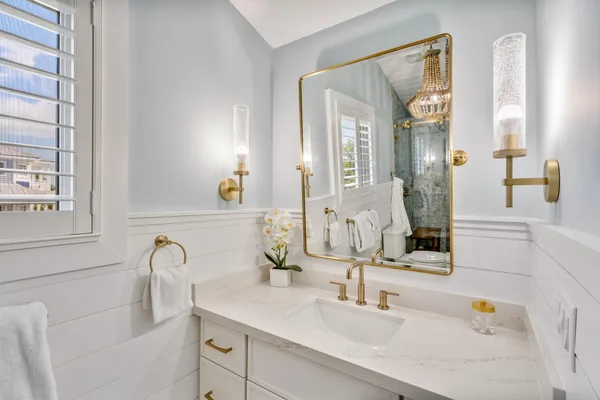 $3,100,000 | 114 Sunset Drive, Islamorada, FL 33036