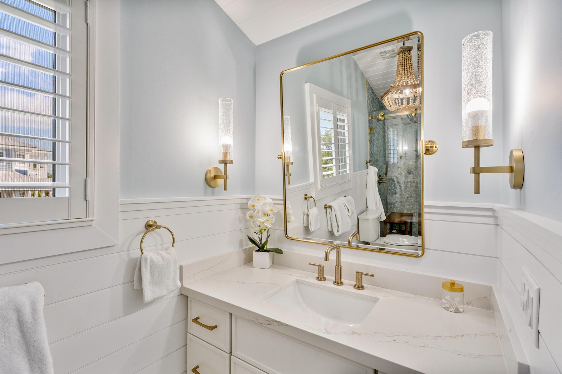 114 Sunset Drive Islamorada, FL 33036 - Photo 11 of 37 Primary bathroom