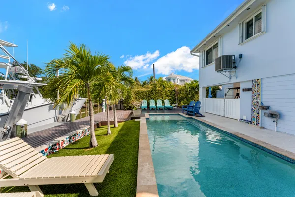 $3,100,000 | 114 Sunset Drive, Islamorada, FL 33036