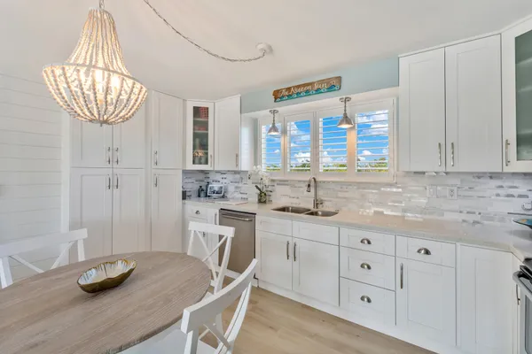 $3,100,000 | 114 Sunset Drive, Islamorada, FL 33036