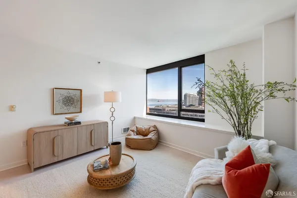 $4,995 | 260 King Street, Unit 1307, San Francisco, CA 94107