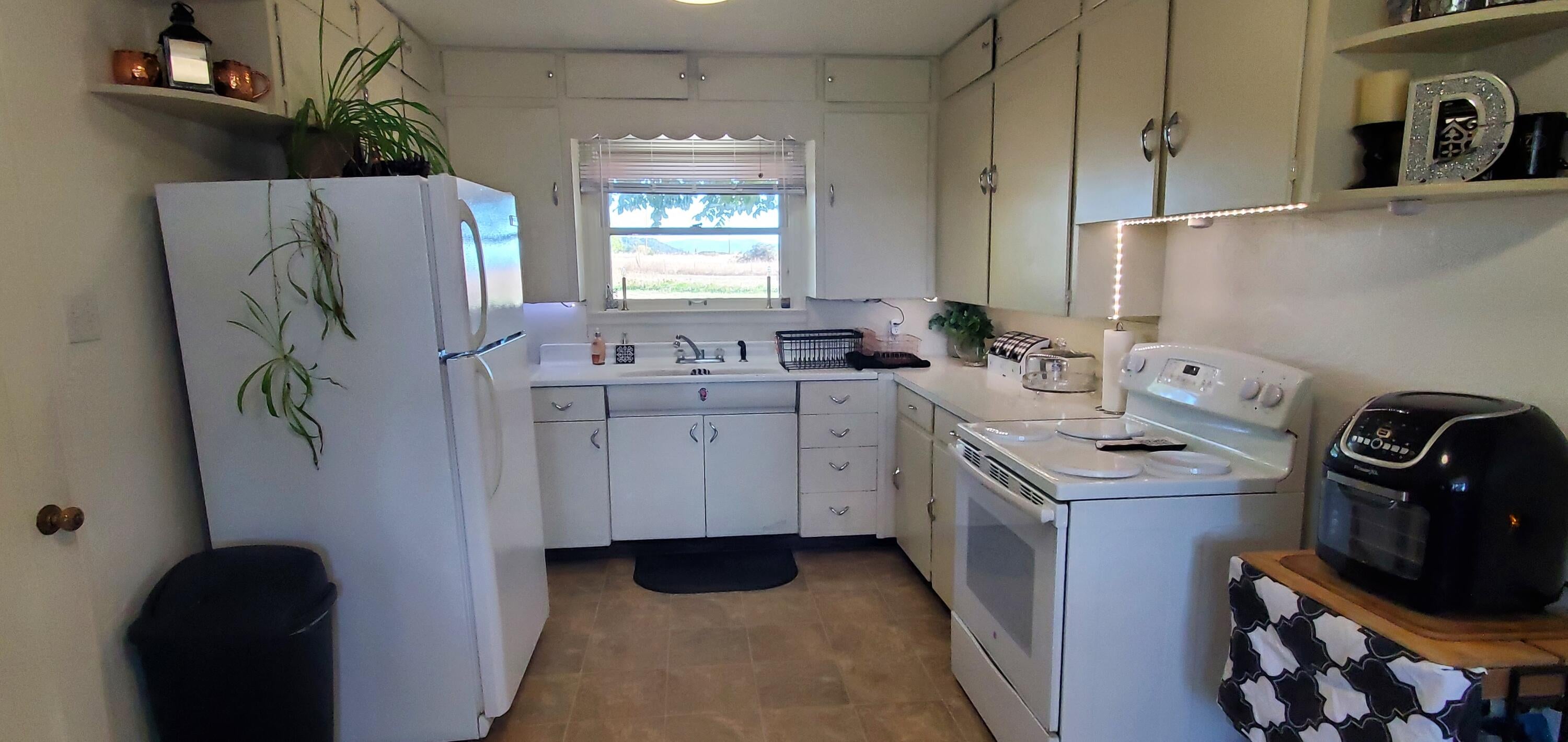 1501 Hammel Road Eagle Point, OR 97524 - Photo 11 of 34 20220929_162016