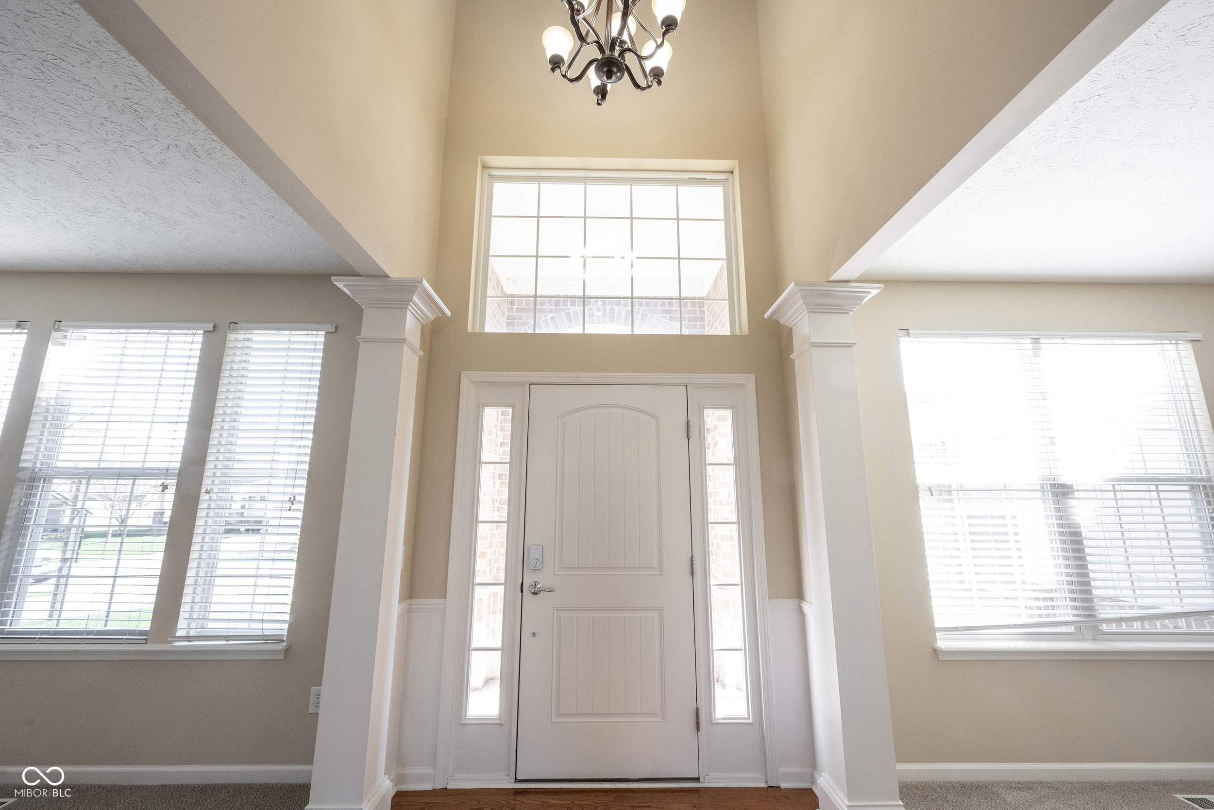 13086 Avon Cross Way Fishers, IN 46037 - Photo 3 of 71