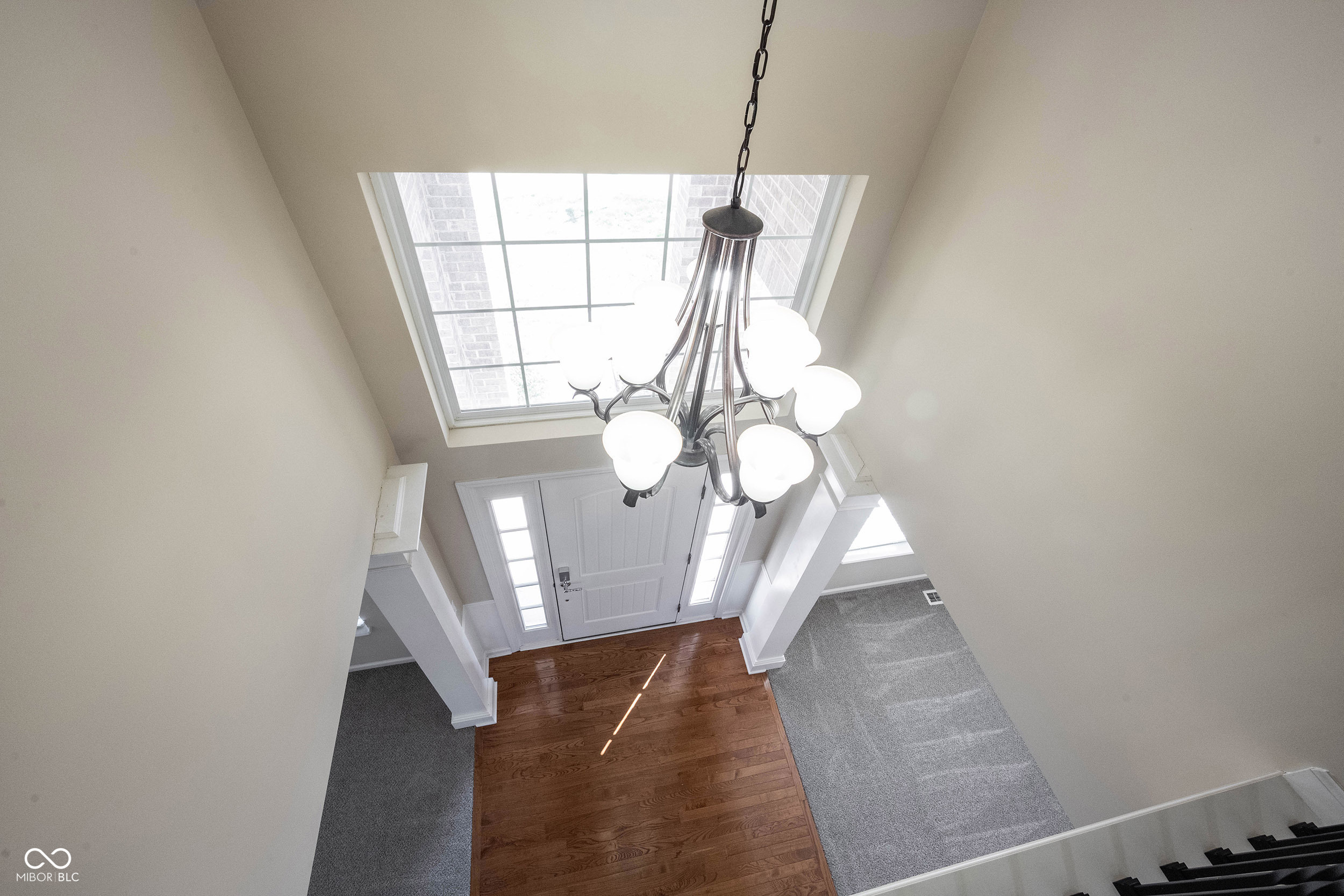 13086 Avon Cross Way Fishers, IN 46037 - Photo 4 of 71