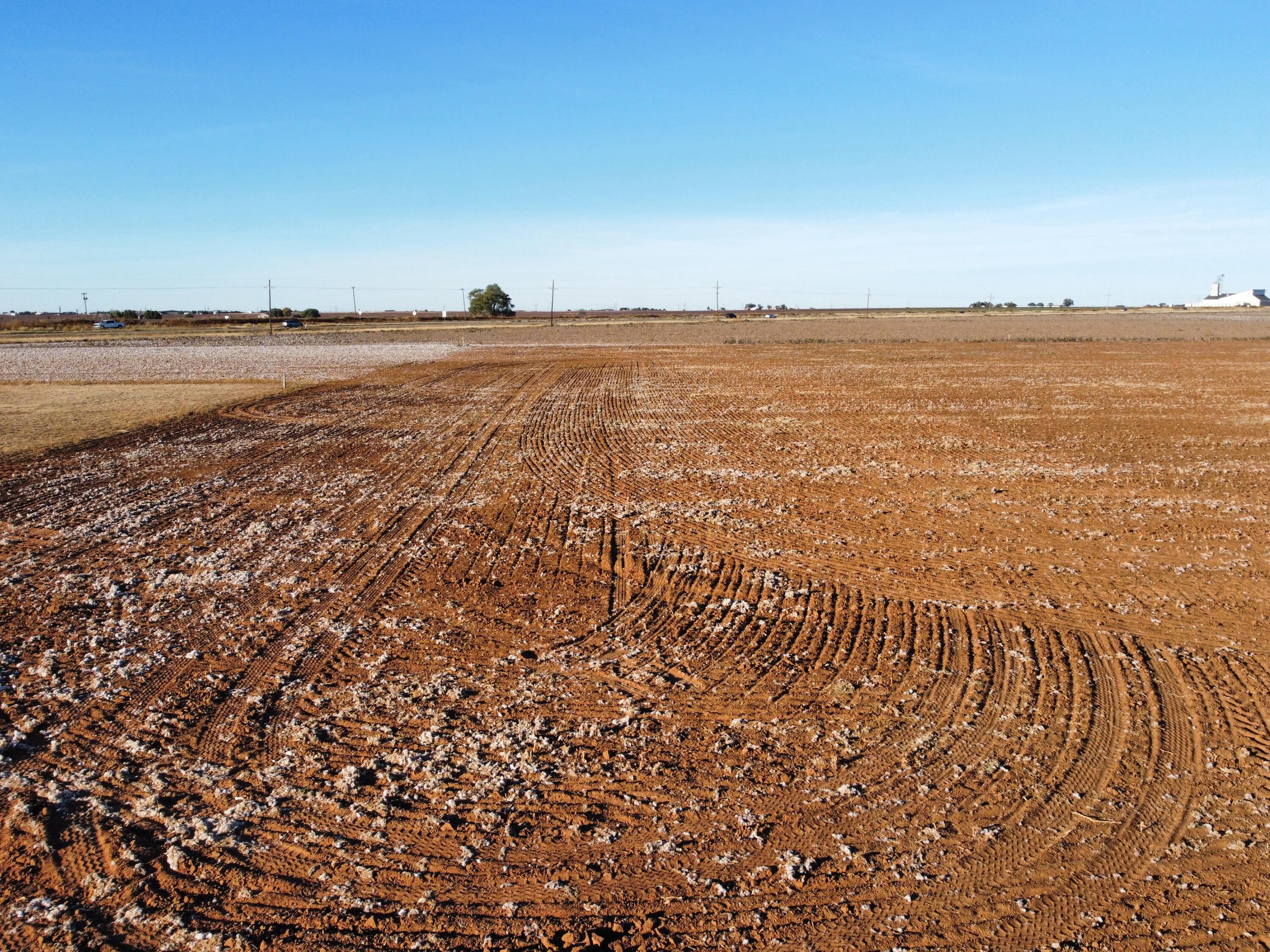 6615 Tiger Road Ropesville, TX 79358 - Photo 2 of 6 a view of an ocean