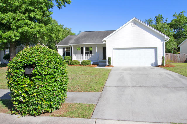 1082 Farmington Road Charleston, SC 29412 - Photo 3 of 31 Front 3