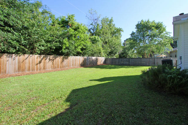 1082 Farmington Road Charleston, SC 29412 - Photo 29 of 31 Backyard 3