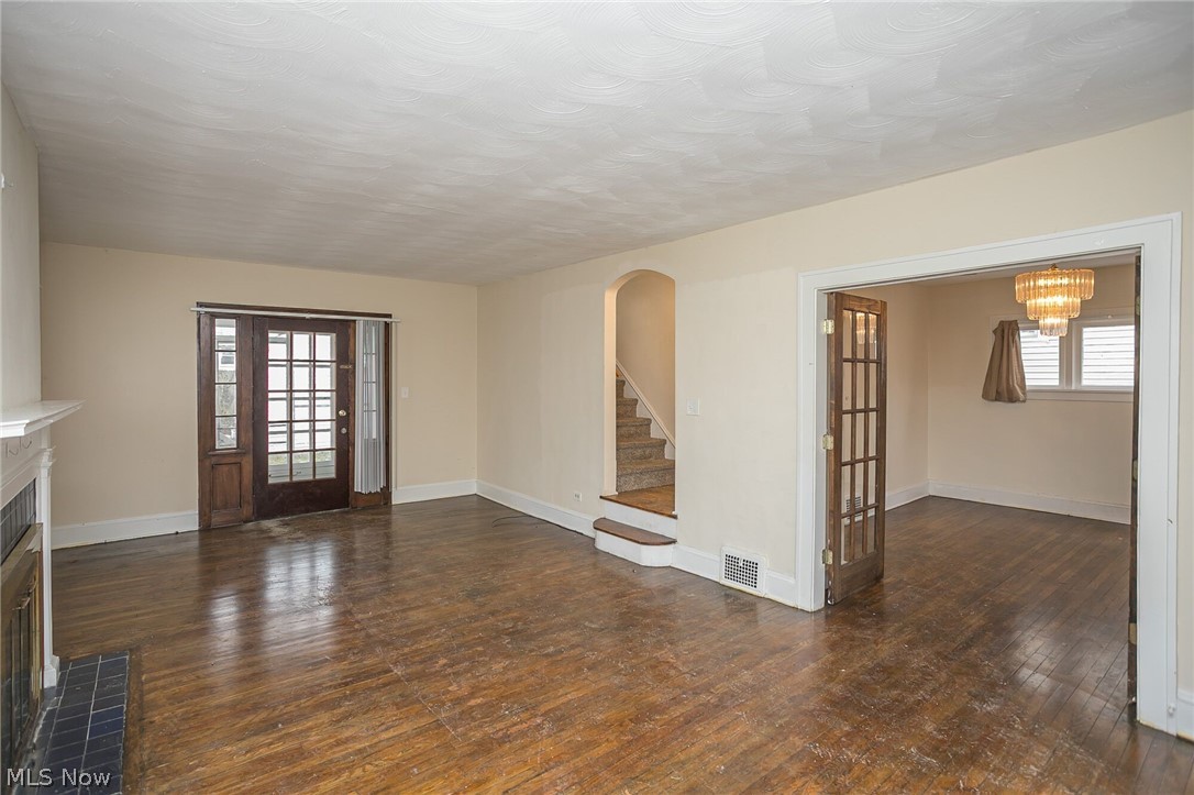 1159 Quilliams Road Cleveland, OH 44121 - Photo 11 of 33 Gallery Image 11