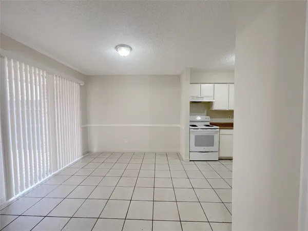 $1,395 | 12023 Greenwood Forest Drive, Unit B, Houston, TX 77066