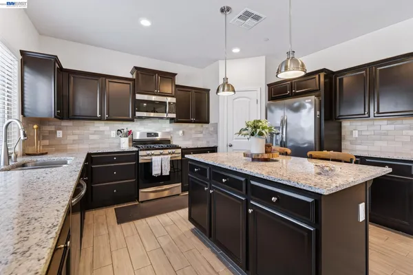 $539,900 | 2419 Gabriel Drive, Merced, CA 95340