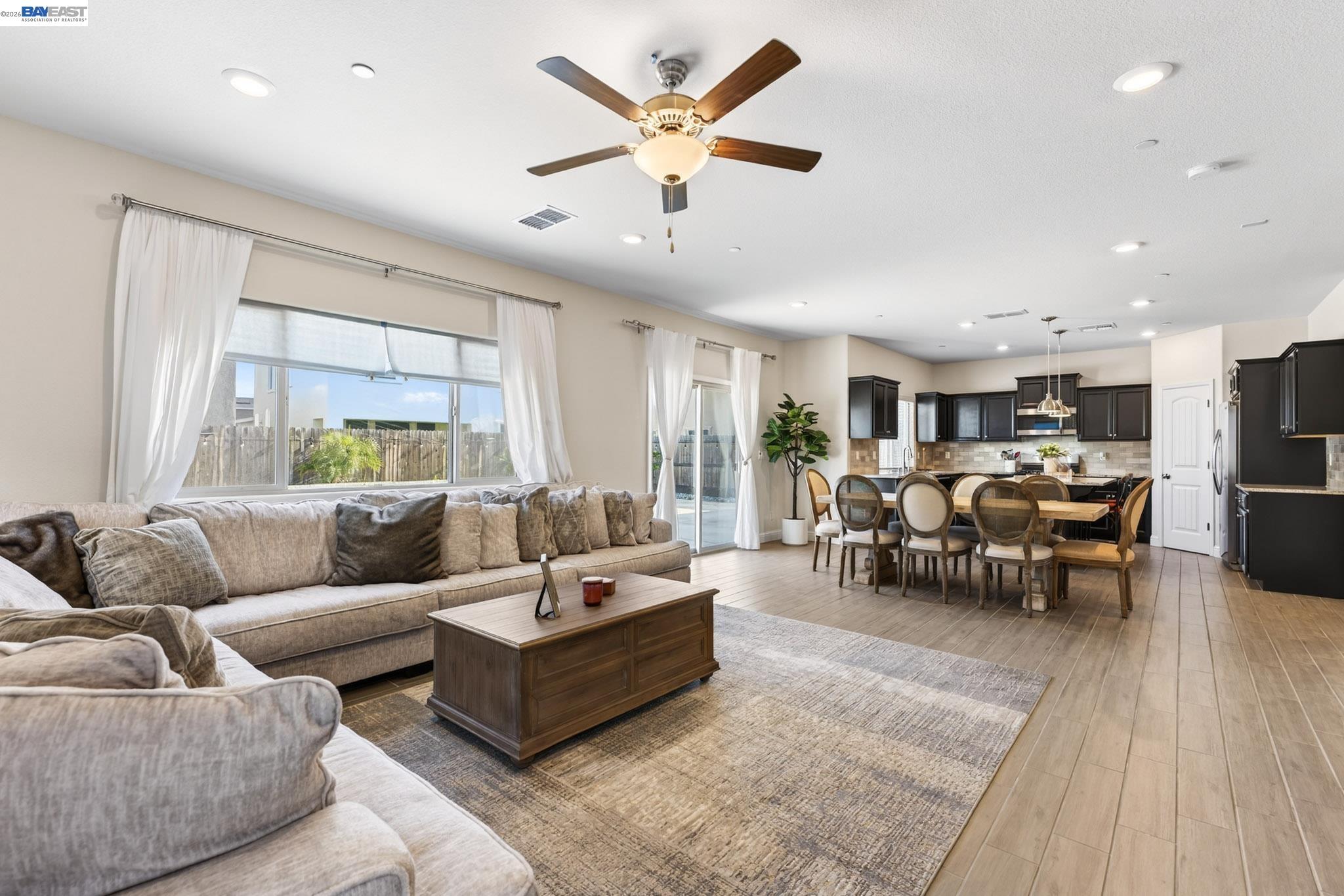 2419 Gabriel Drive Merced, CA 95340 - Photo 10 of 41