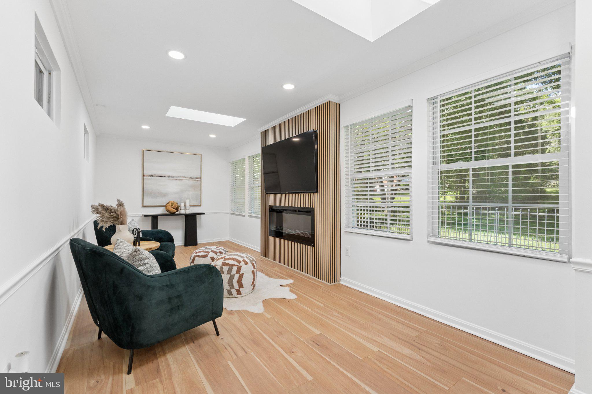 3219 Fox Mill Road Oakton, VA 22124 - Photo 18 of 87 Bright and airy modern living space.