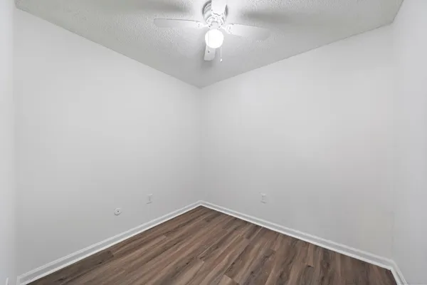 $1,125 | 711 Holiday Drive, Unit 33, Galveston, TX 77550