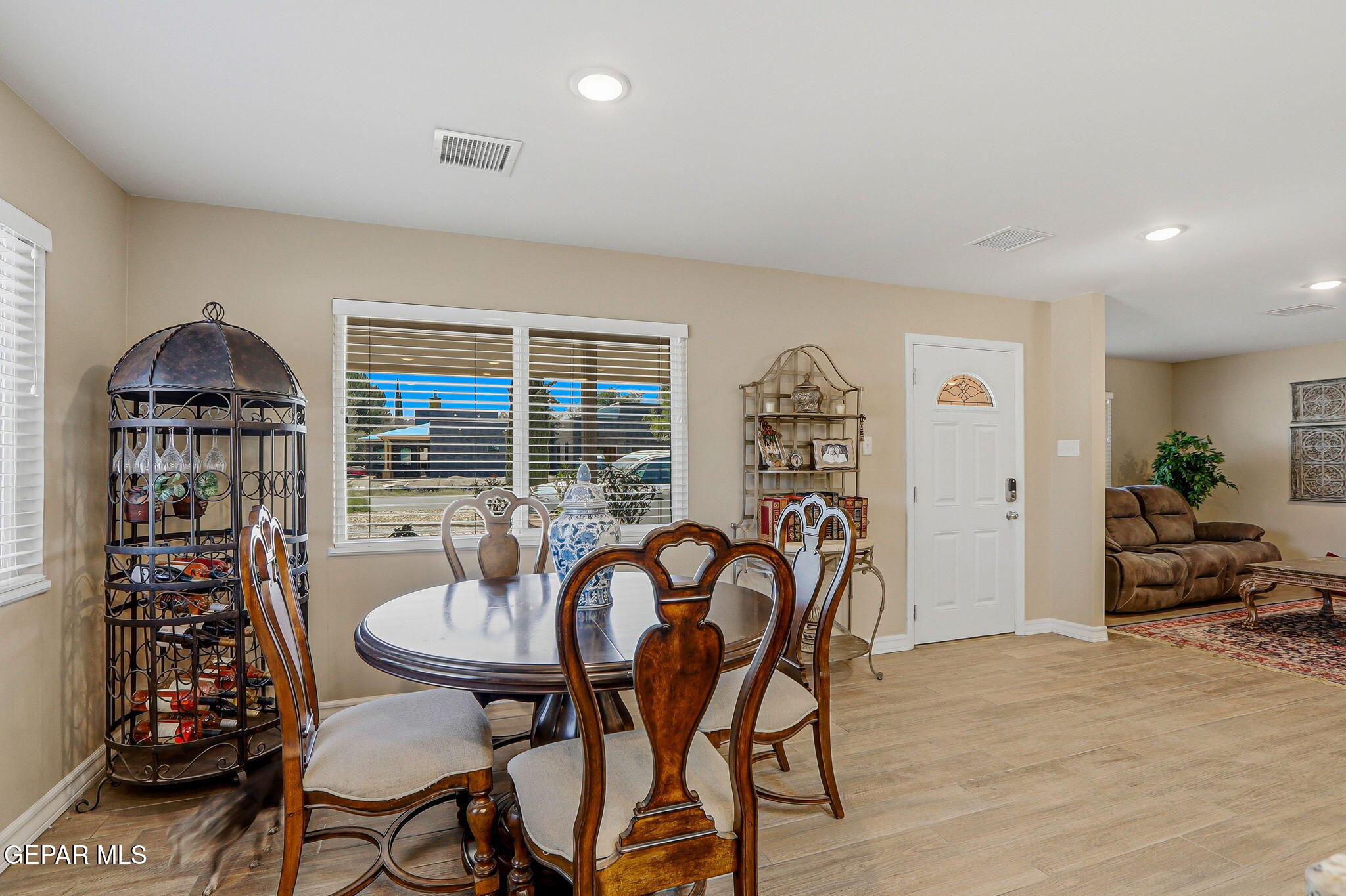 5425 Rockwood Road El Paso, TX 79932 - Photo 12 of 58 10-web-or-mls-IMG_7409