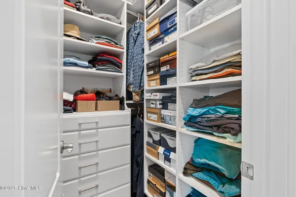 $949,900 | 2393 Red Birch Trail Northeast, Leland, NC 28451