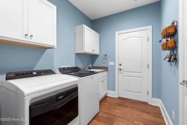 $949,900 | 2393 Red Birch Trail Northeast, Leland, NC 28451