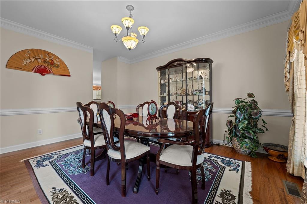 701 Number Ten Way Oak Ridge, NC 27310 - Photo 4 of 48 DINING ROOM
