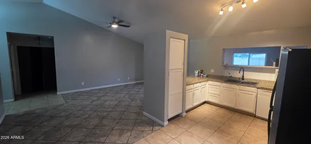 $2,150 | 140 West Ivyglen Street, Mesa, AZ 85201