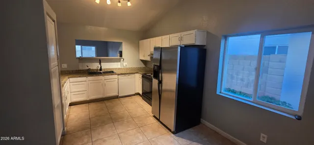 $2,150 | 140 West Ivyglen Street, Mesa, AZ 85201