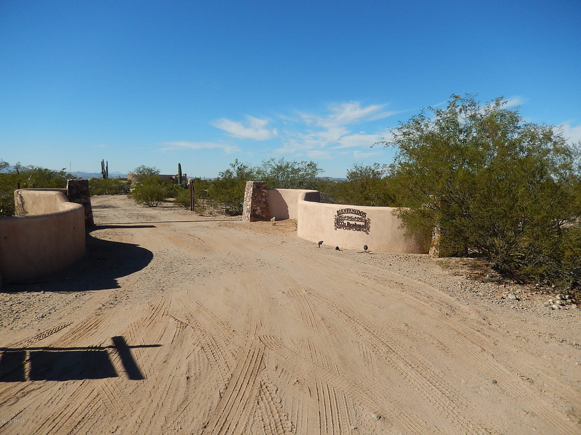 455 North Brahma Road Vail, AZ 85641 - Photo 2 of 20