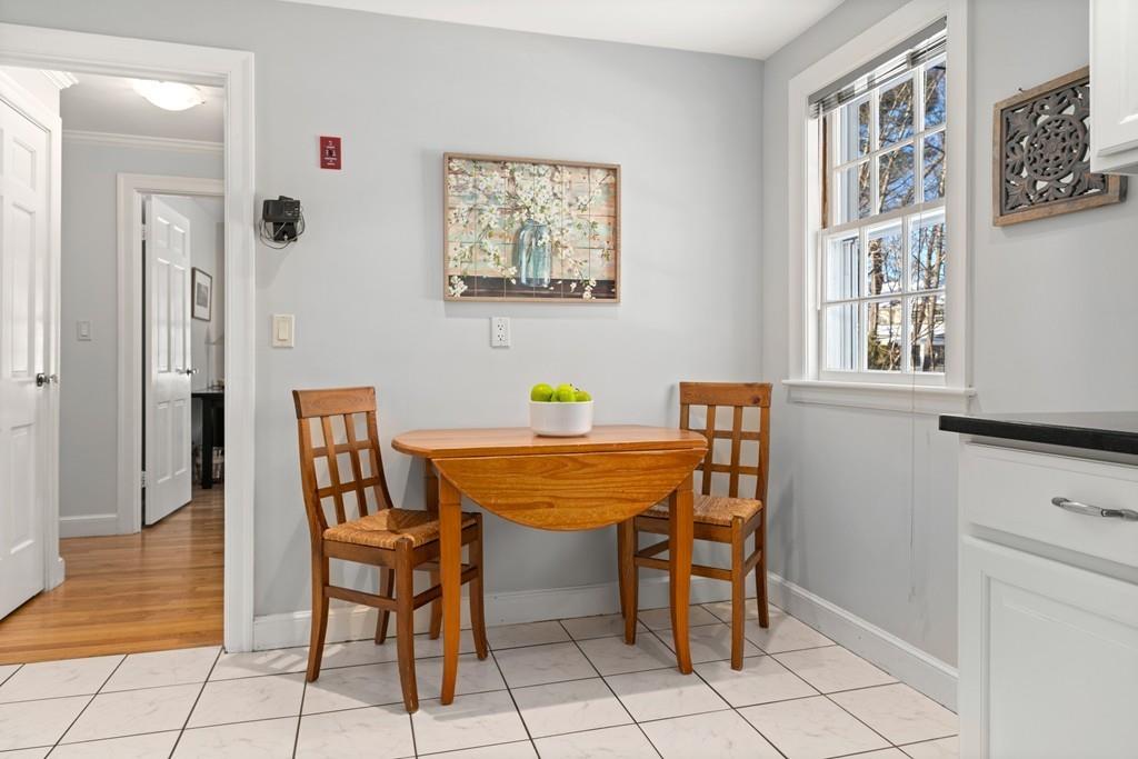 24 Northgate Road Wellesley, MA 02481 - Photo 8 of 20