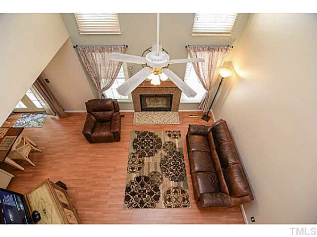 612 Thistlegate Trail Raleigh, NC 27610 - Photo 5 of 24 Gallery Image 5
