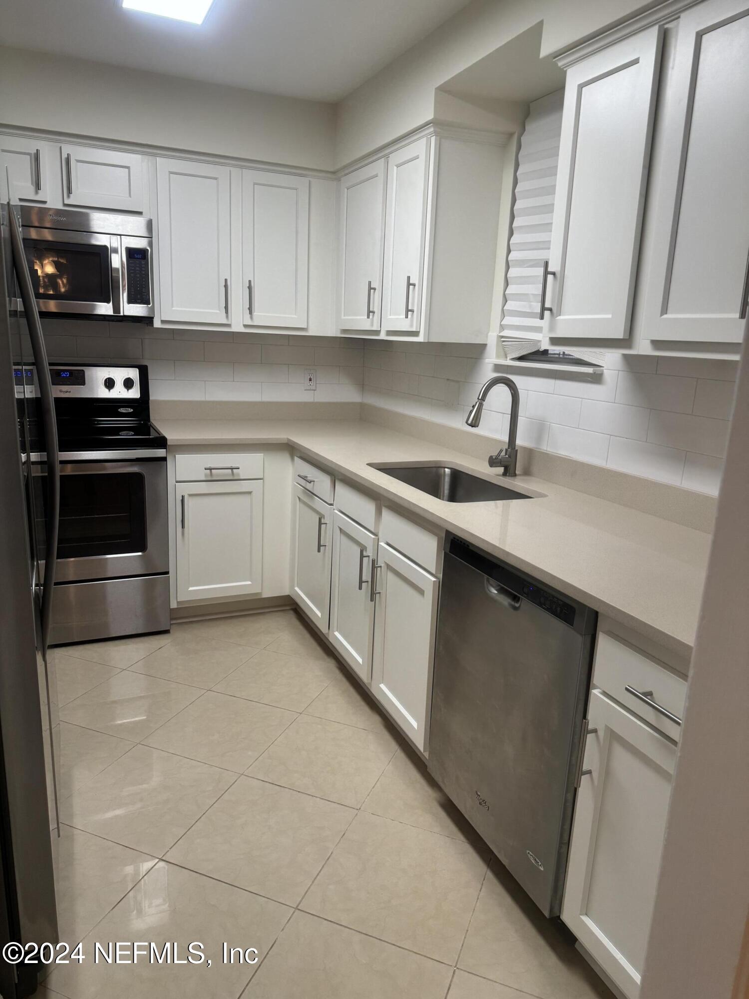 1540 El Prado Road, Unit 2 Jacksonville, FL 32216 - Photo 6 of 29 IMG_1413