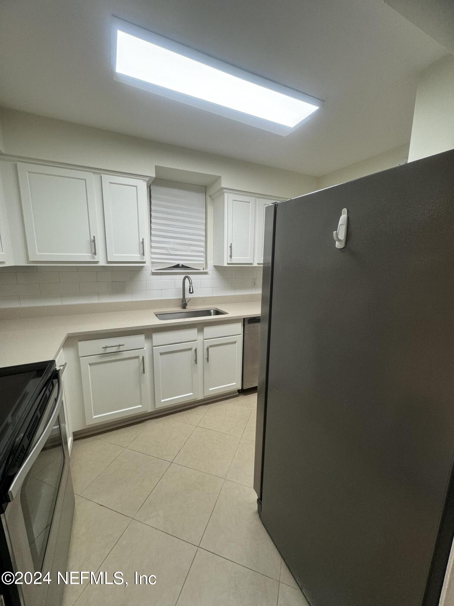 1540 El Prado Road, Unit 2 Jacksonville, FL 32216 - Photo 8 of 29 IMG_1425