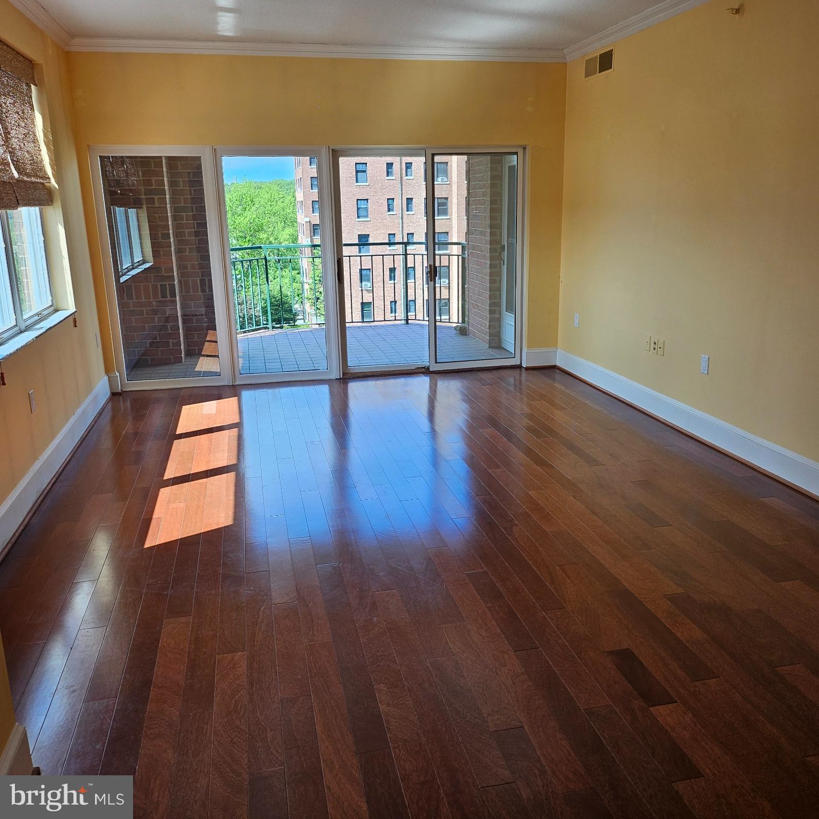 3801 Canterbury Road, Unit 618 Baltimore, MD 21218 - Photo 9 of 29 Living Room Access to Balcony