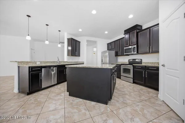 $4,200 | 18 Amherst Place, Ponte Vedra, FL 32081